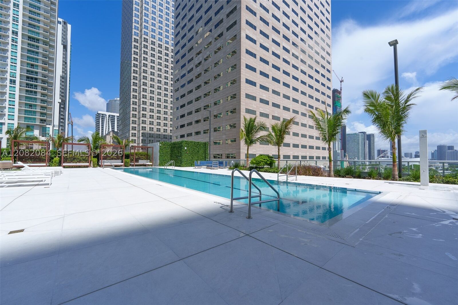 Property Photo: 325 S Biscayne Blvd 415 FL 33131