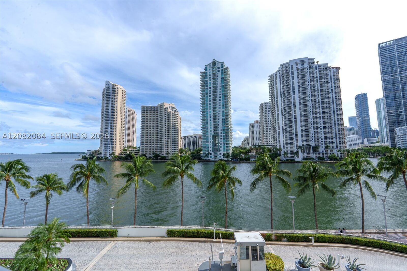 Property Photo:  325 S Biscayne Blvd 415  FL 33131 