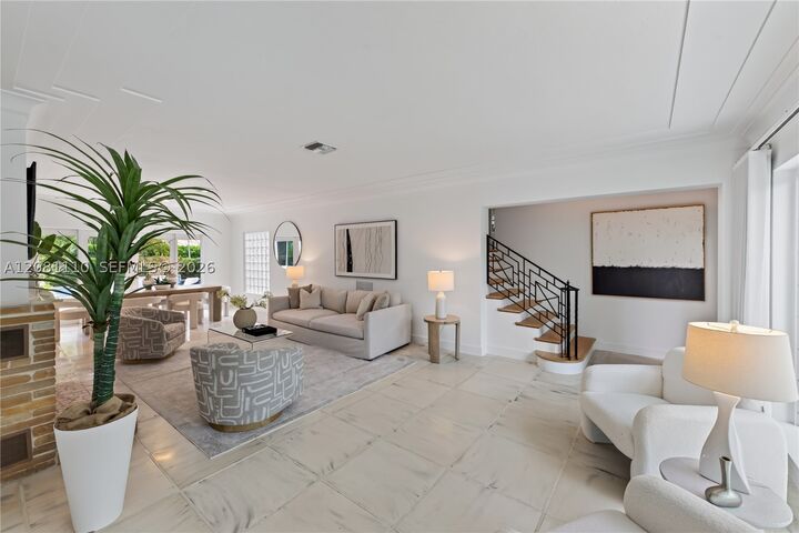 Property Photo:  1065 NE 96th St  FL 33138 