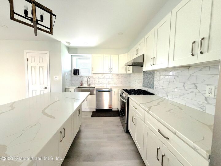 Property Photo:  54-56 Fletcher Street  NY 10305 