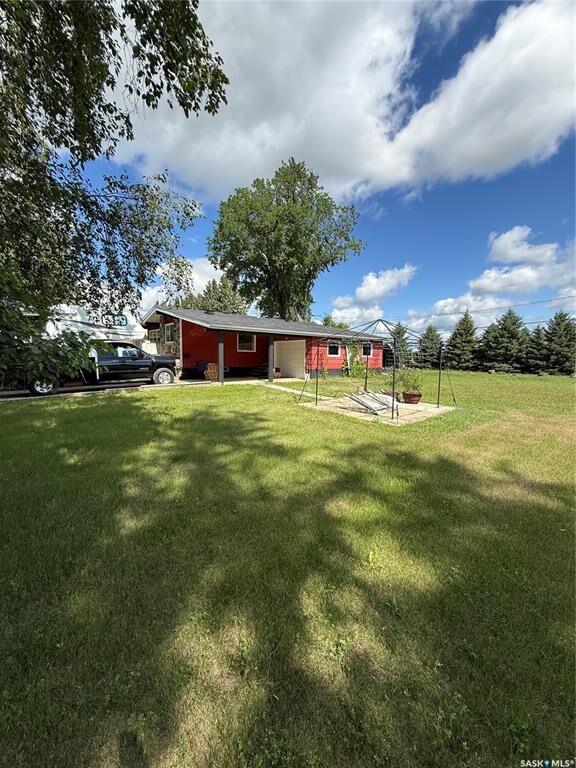 Property Photo:  358 First Street NW  SK S0A 3B0 