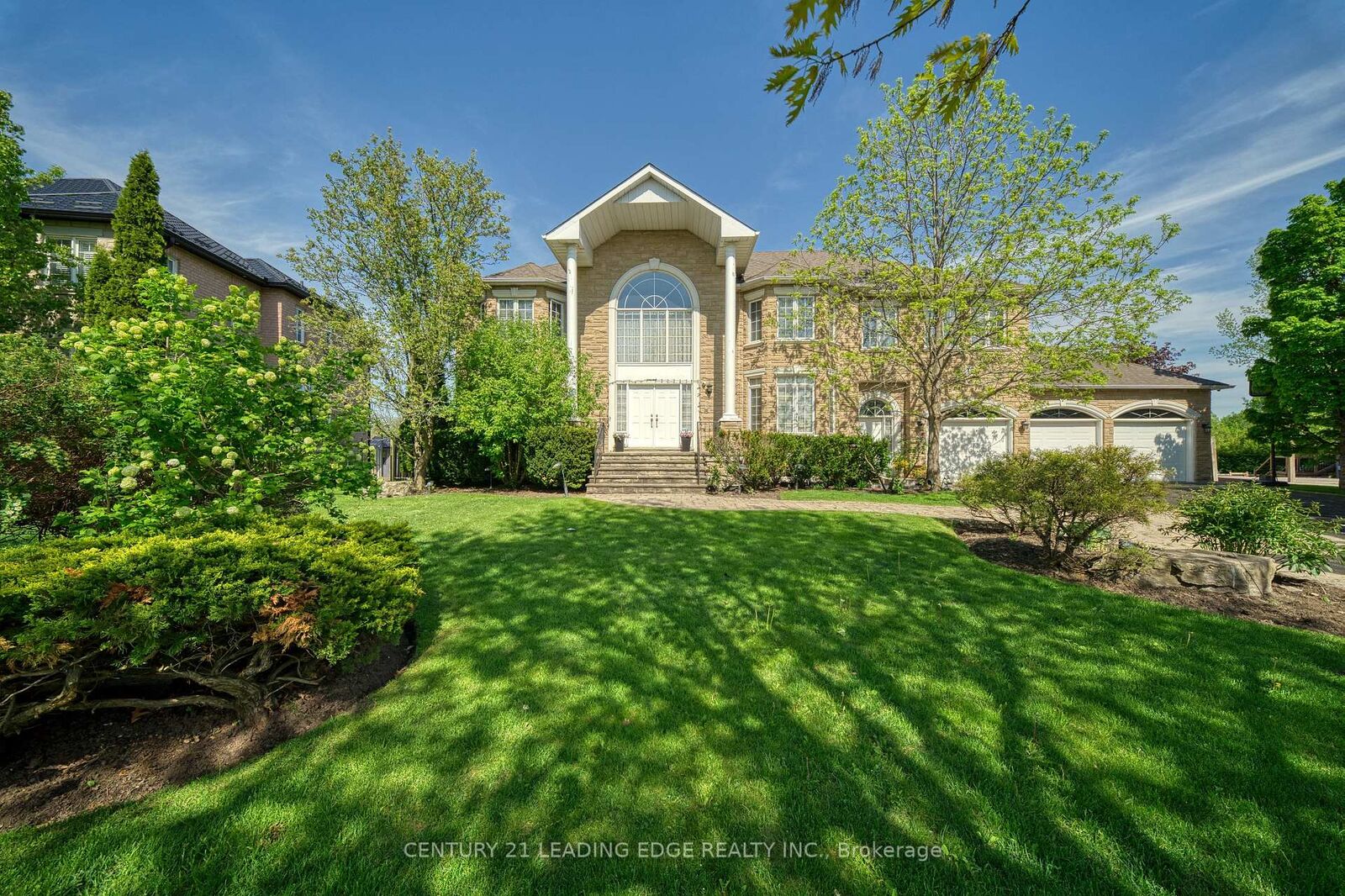 Property Photo:  15 Upper Ridge Court  ON L3S 3W6 