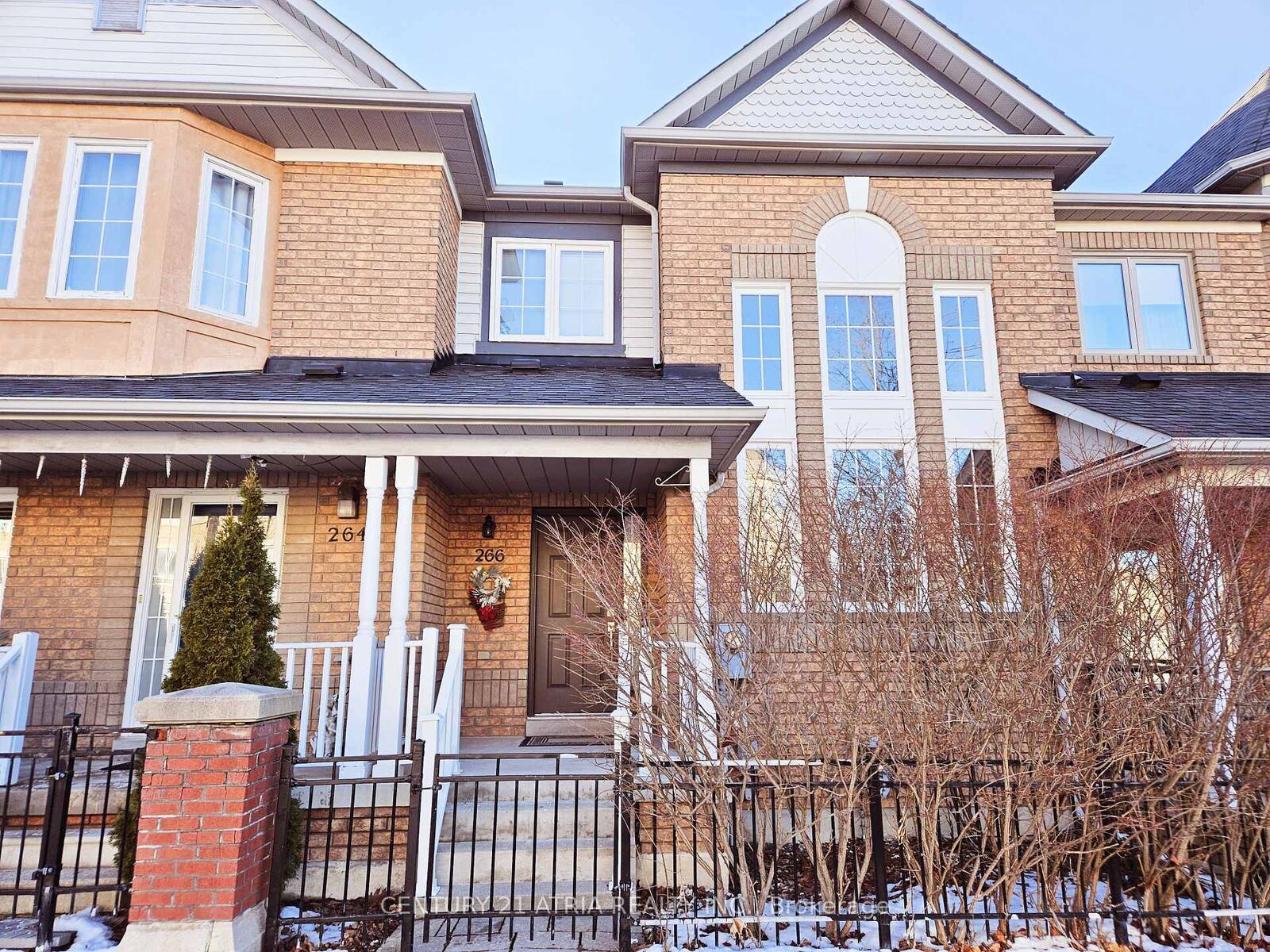 Property Photo:  266 John West Way  ON L4G 7J3 