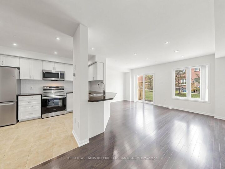 Property Photo:  50 Edwin Pearson Street  ON L4G 0S2 