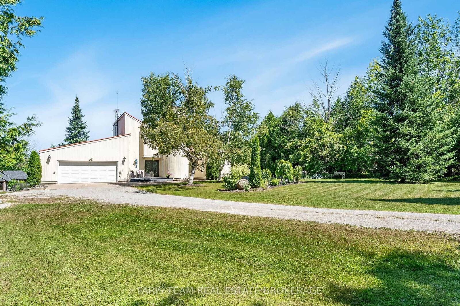 Property Photo:  249 Medonte Sideroad 2 N/A  ON L0K 1E0 