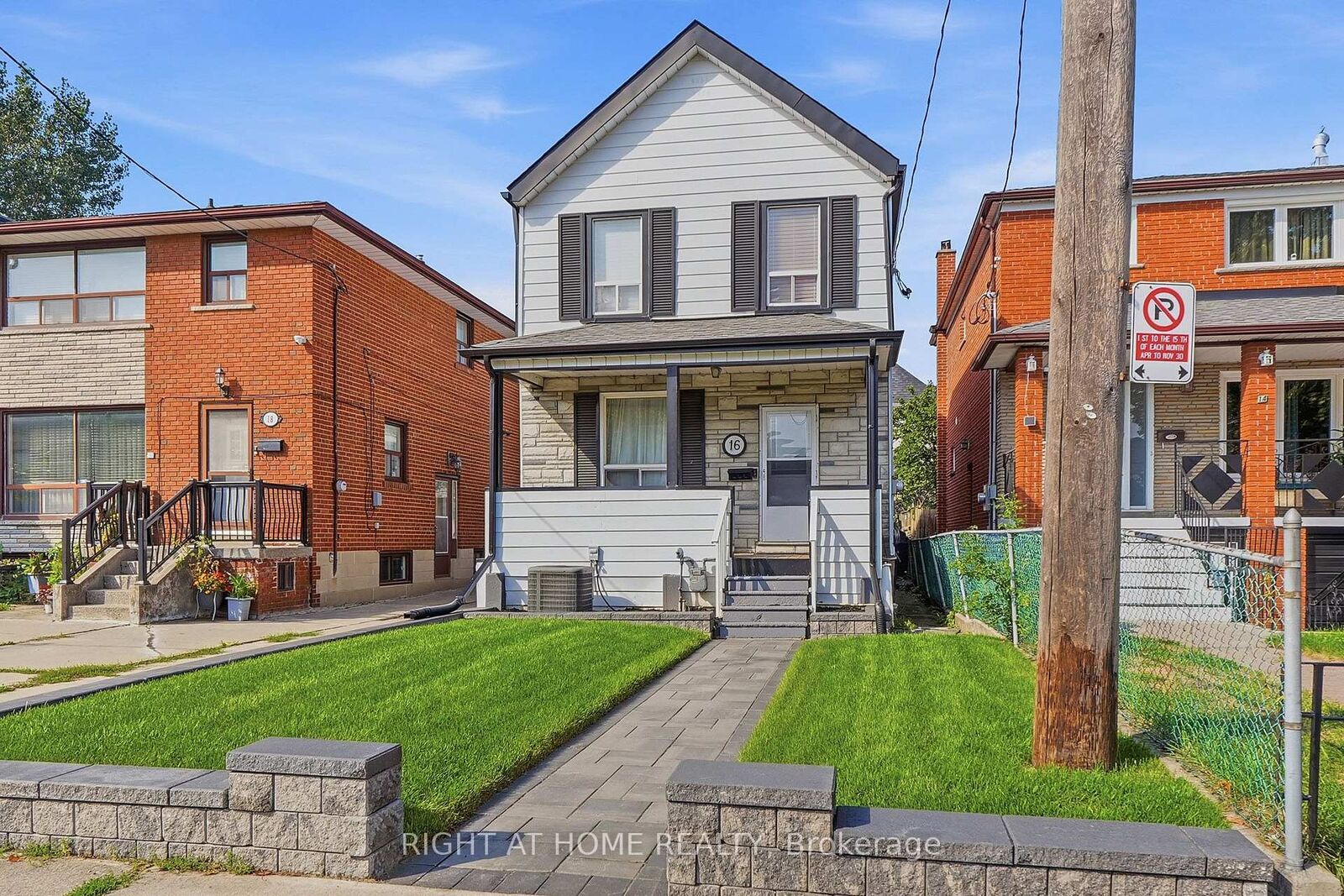 Property Photo:  16 Greendale Avenue  ON M6N 4P5 