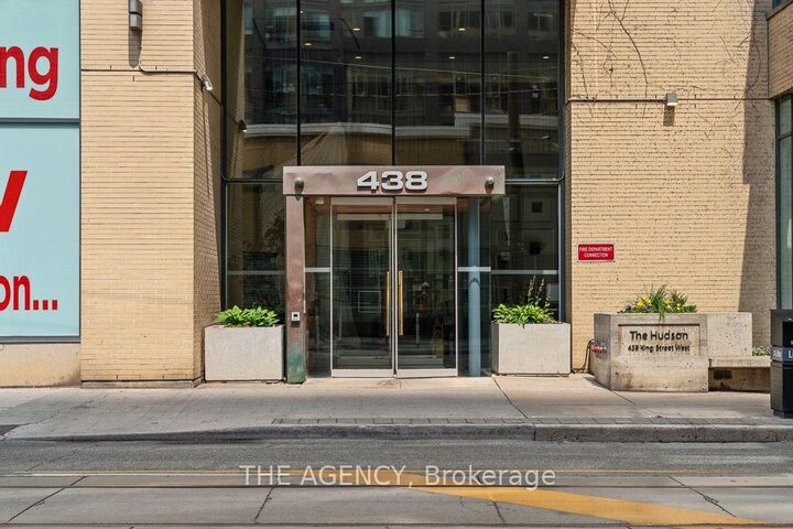Property Photo:  438 King Street W 1314  ON M5V 3T9 
