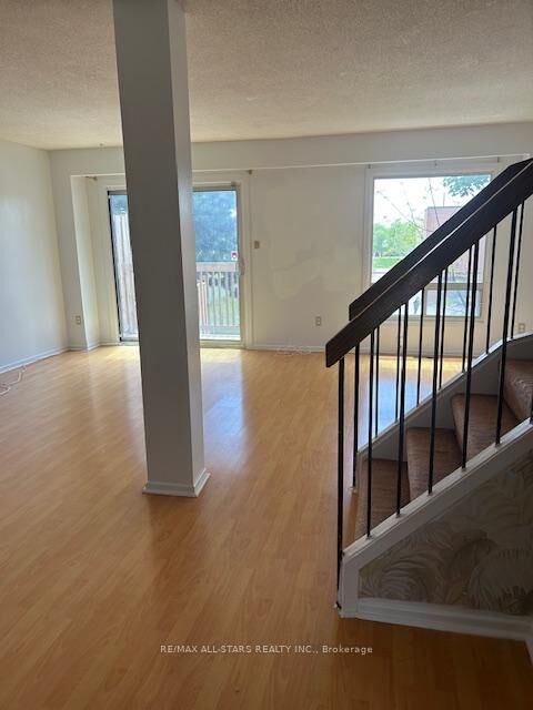 Property Photo:  201 Alexmuir Boulevard 82  ON M1V 1S5 
