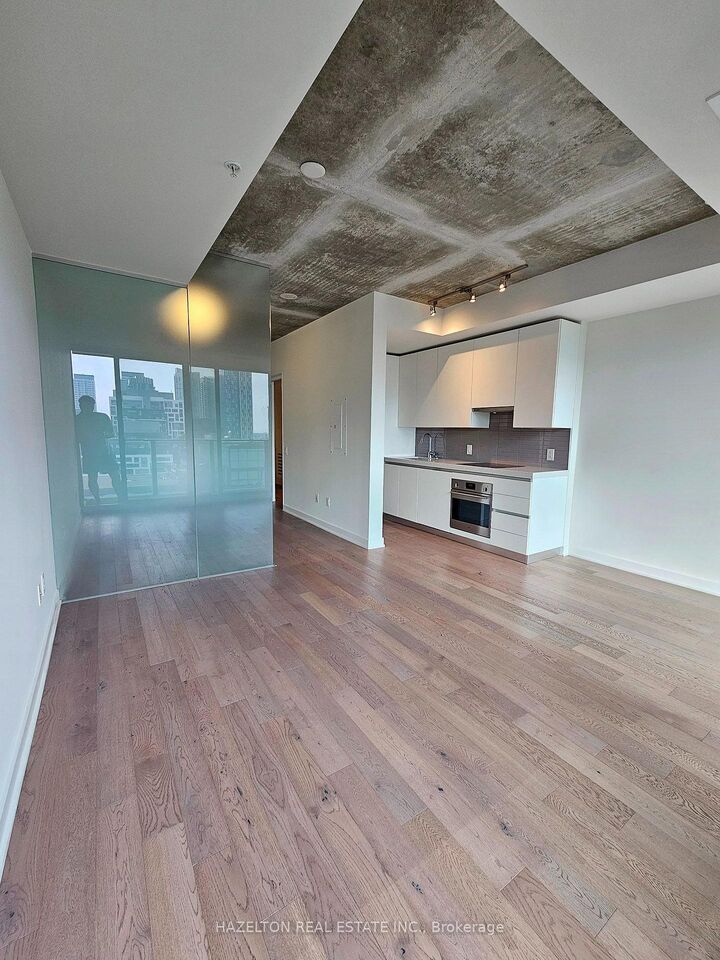 Property Photo:  629 King Street W 1207  ON M5V 1M5 