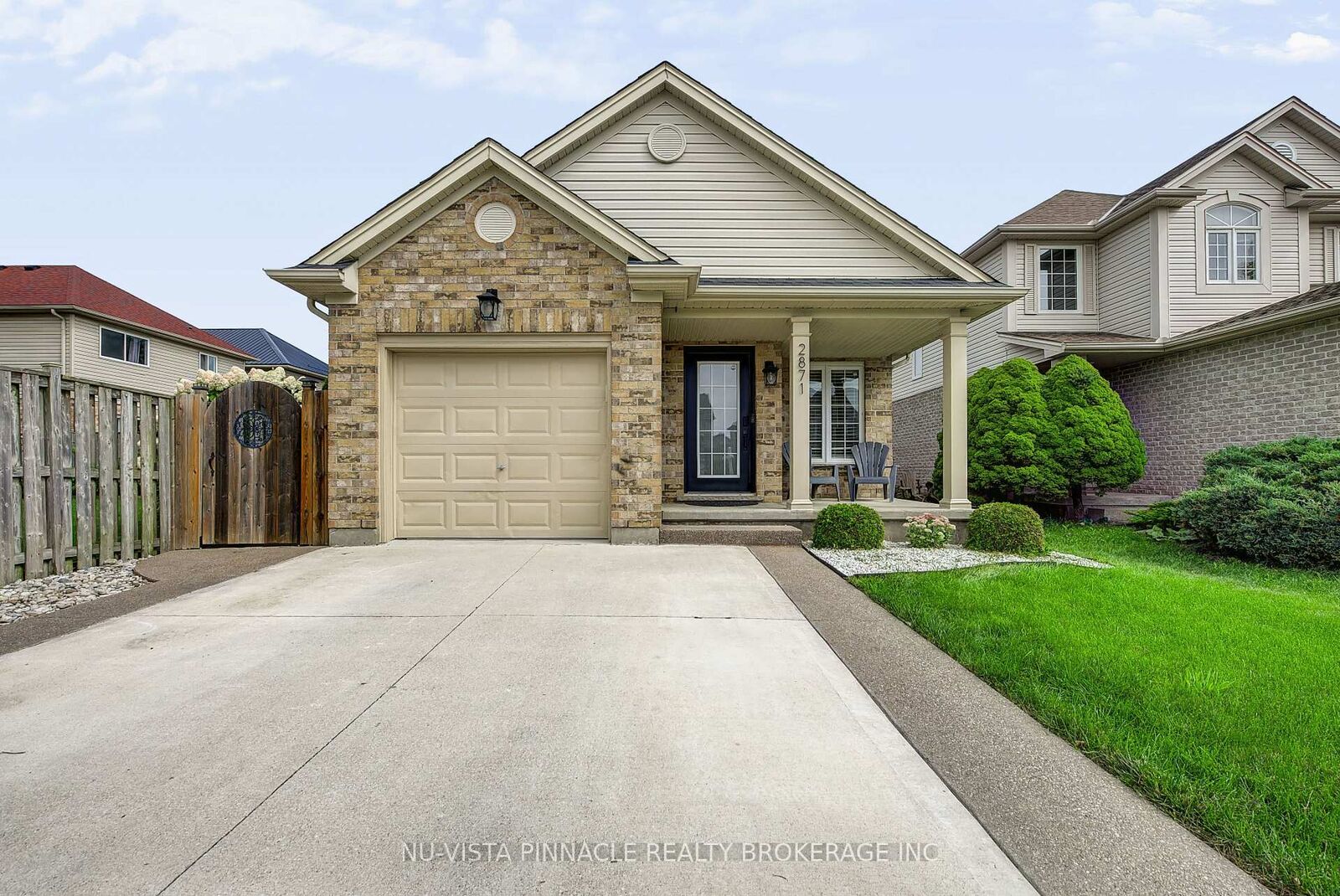 Property Photo:  2871 Meadowgate Boulevard  ON N6M 1L3 
