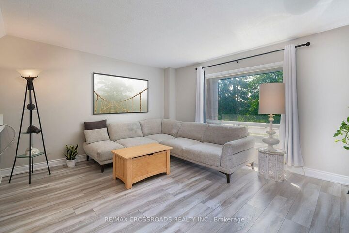 Property Photo:  10 Rodda Boulevard 65  ON M1E 2Z6 