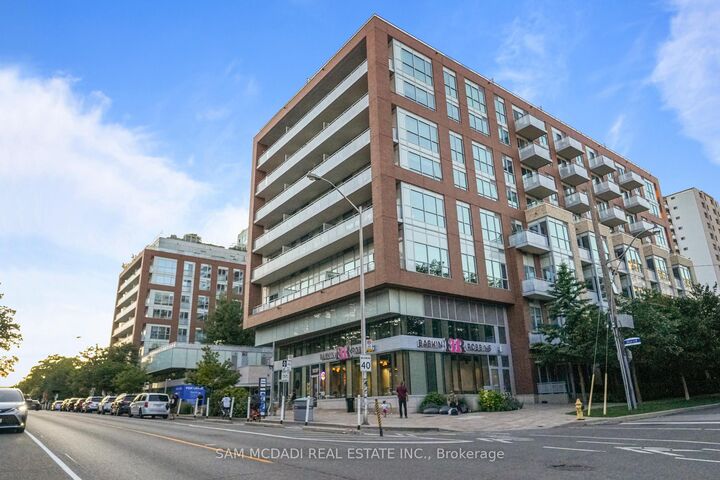Property Photo:  1830 Bloor Street W 817  ON M6P 0A2 