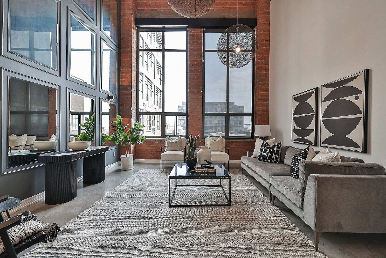 Property Photo:  43 Hanna Avenue 441  ON M6K 1X1 