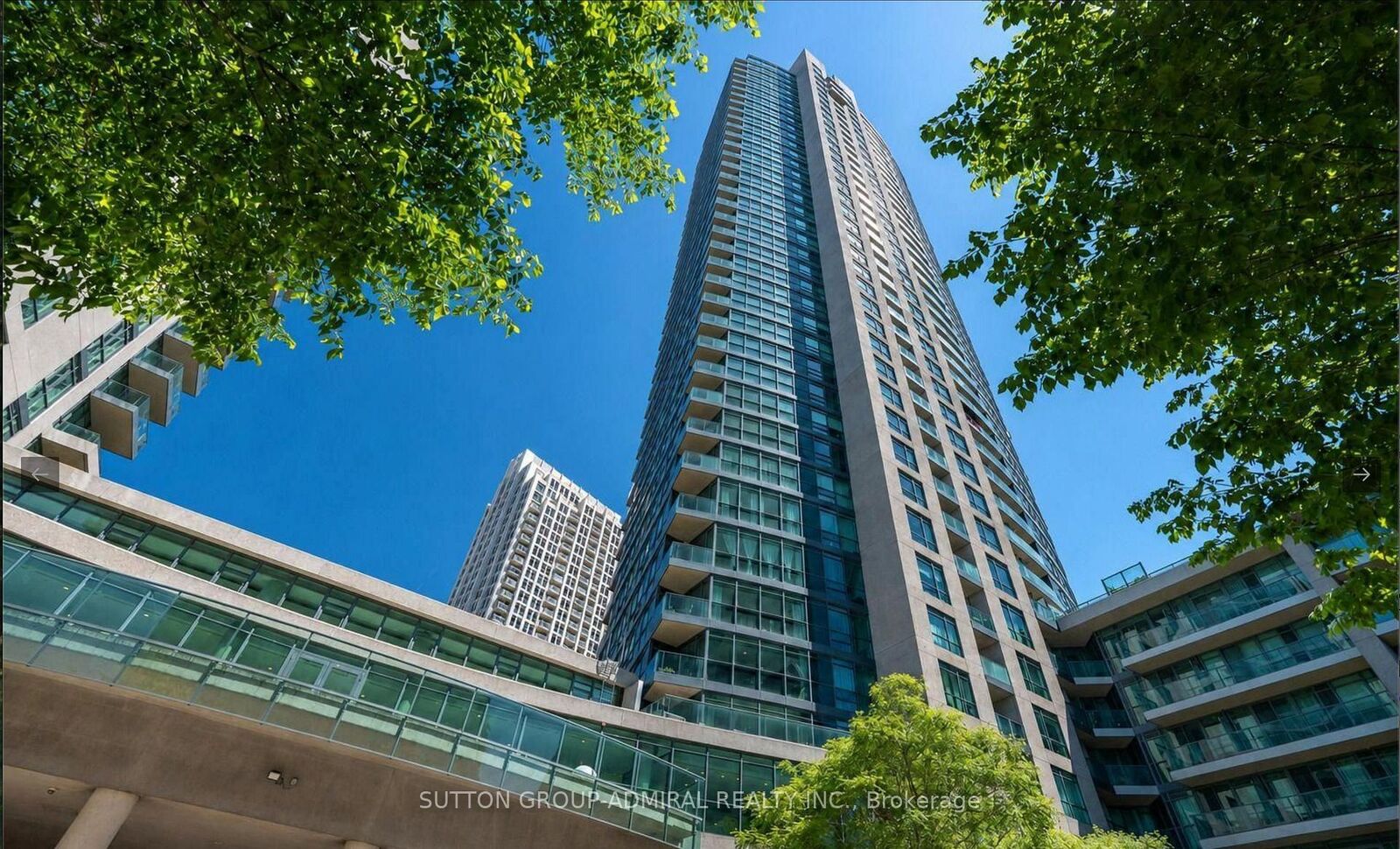 Property Photo:  215 Fort York Boulevard 1602  ON M5V 4A2 