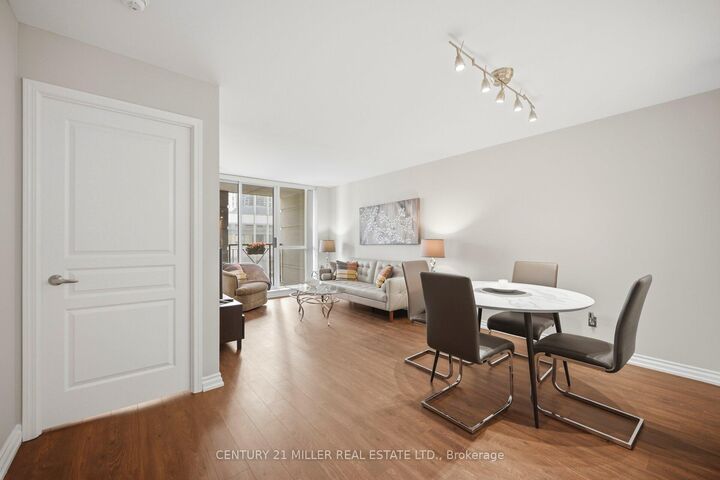 Property Photo: 140 Simcoe Road -12 ON M5H 4E9