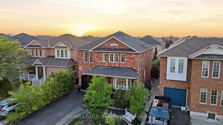 Property Photo: 30 Schooner Drive ON L7A 3H3