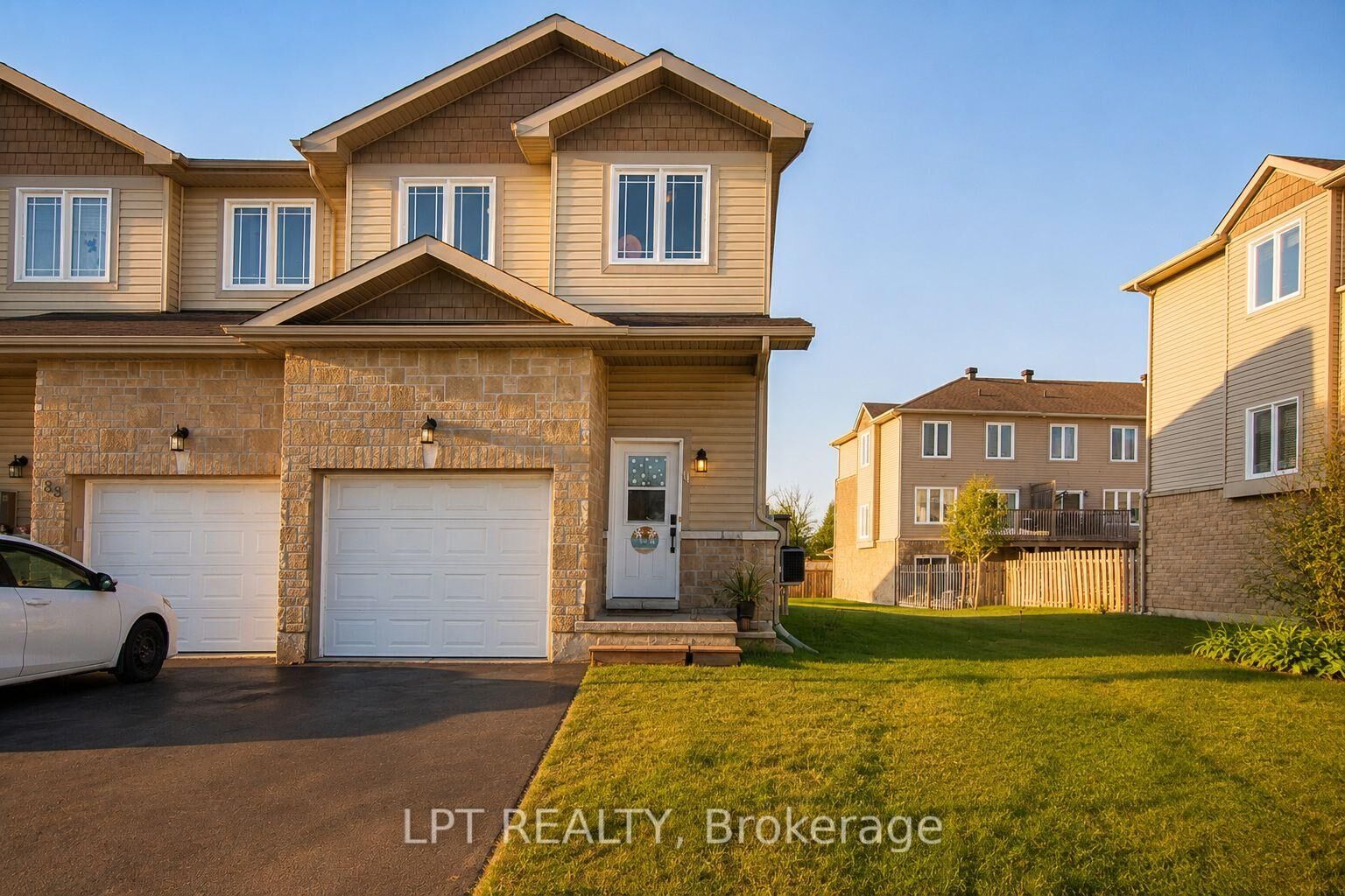 Property Photo:  84 Raina Way  ON K0G 1J0 