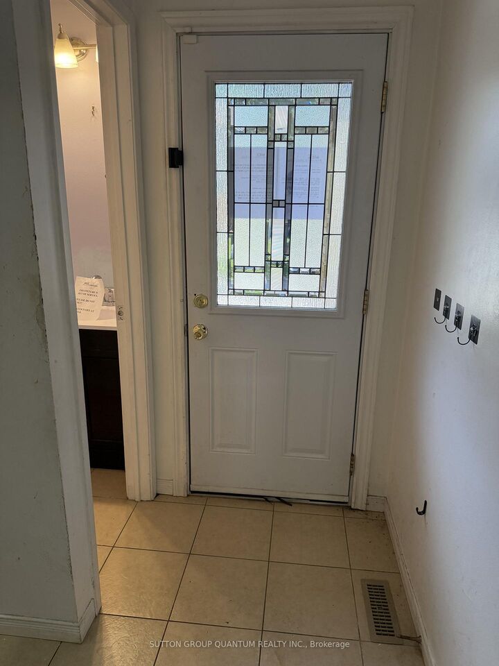 Property Photo:  48 Carleton Place S  ON L6T 3Z4 