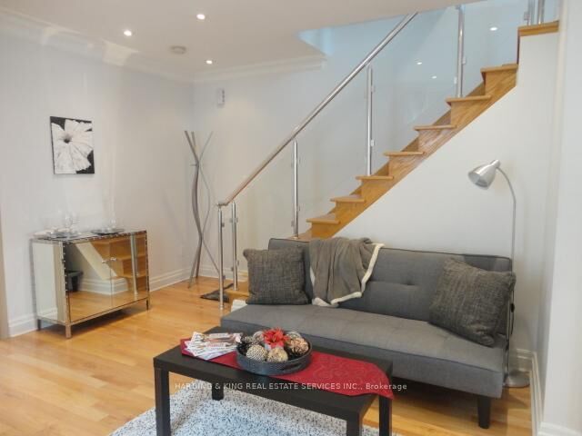 Property Photo:  33 Connaught Avenue Suite 2  ON M4L 2V8 