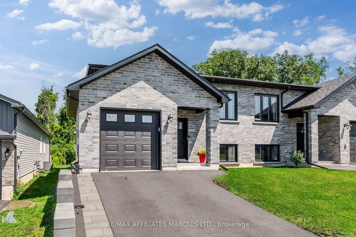 Property Photo:  2389 Watson Crescent  ON K6H 0H8 