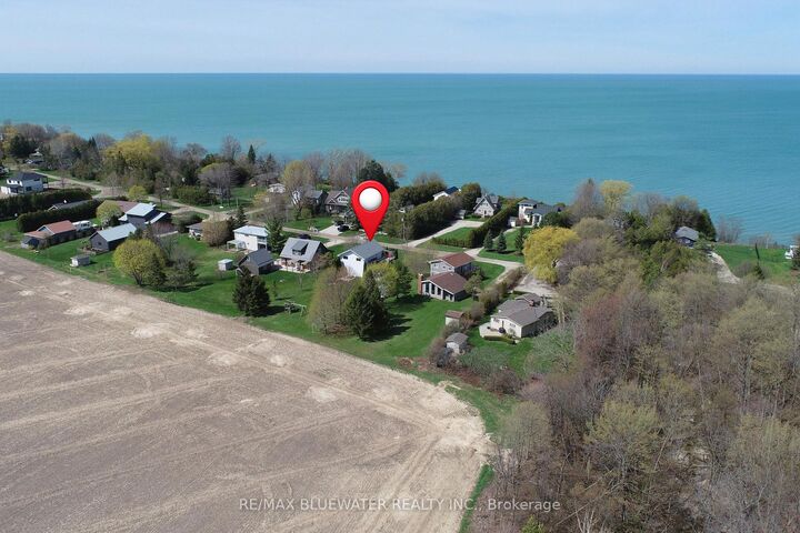 Property Photo:  74156 Bluehaven Beach Drive  ON N0M 2T0 