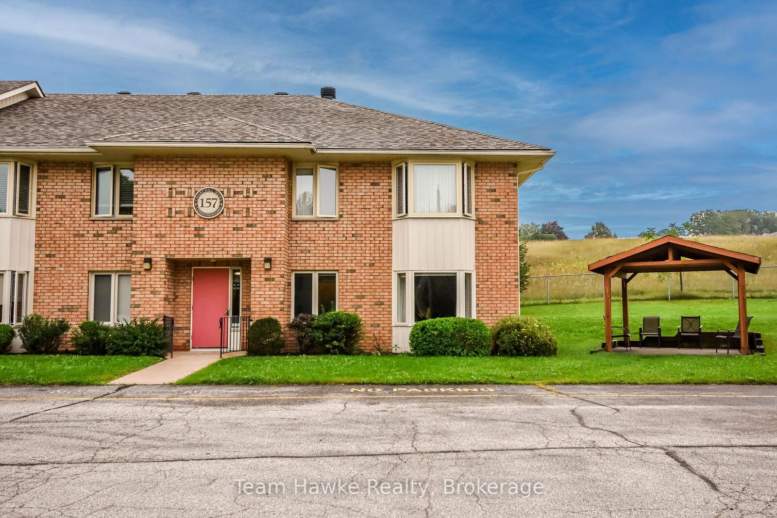 Property Photo:  157 Church Street 15  ON L9M 1E4 