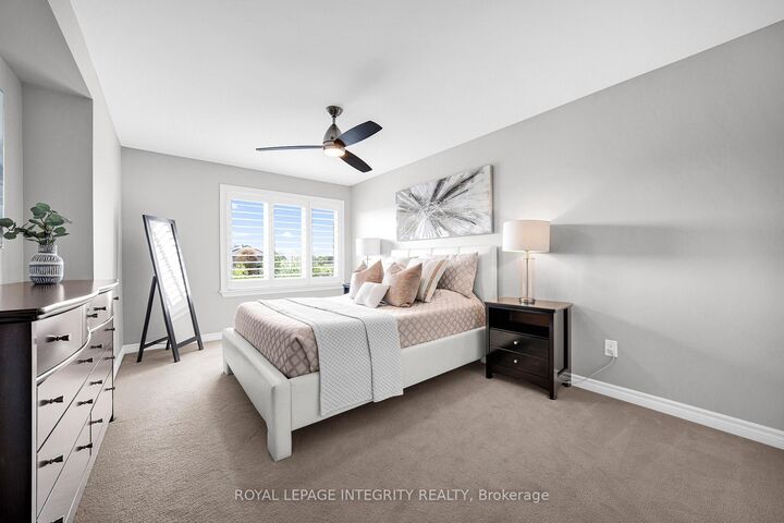 Property Photo:  168 Larimar Circle  ON K1X 0B6 