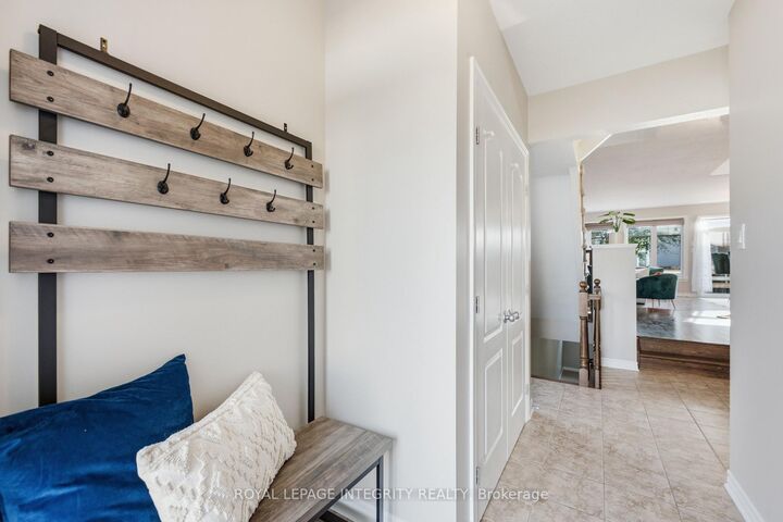Property Photo:  661 Willowmere Way  ON K1T 0K1 