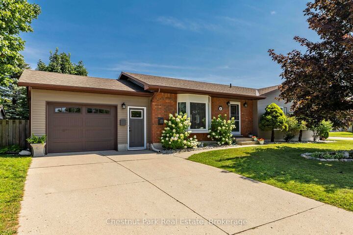 Property Photo:  861 Arlington Street  ON N0H 2C4 