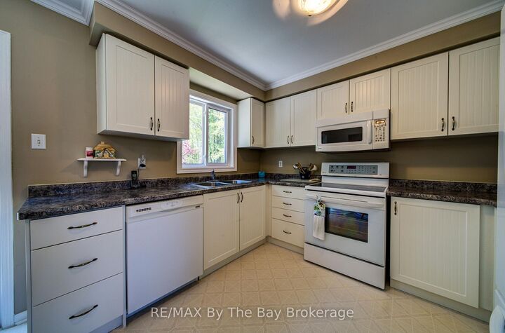 Property Photo:  12 Silver Birch Avenue  ON L9Z 1B7 