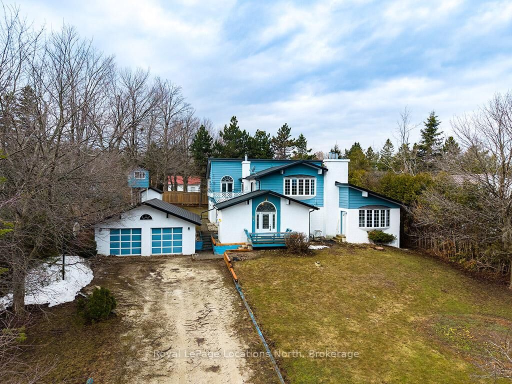 Property Photo:  252 Swiss Meadows Boulevard  ON N0H 2E0 