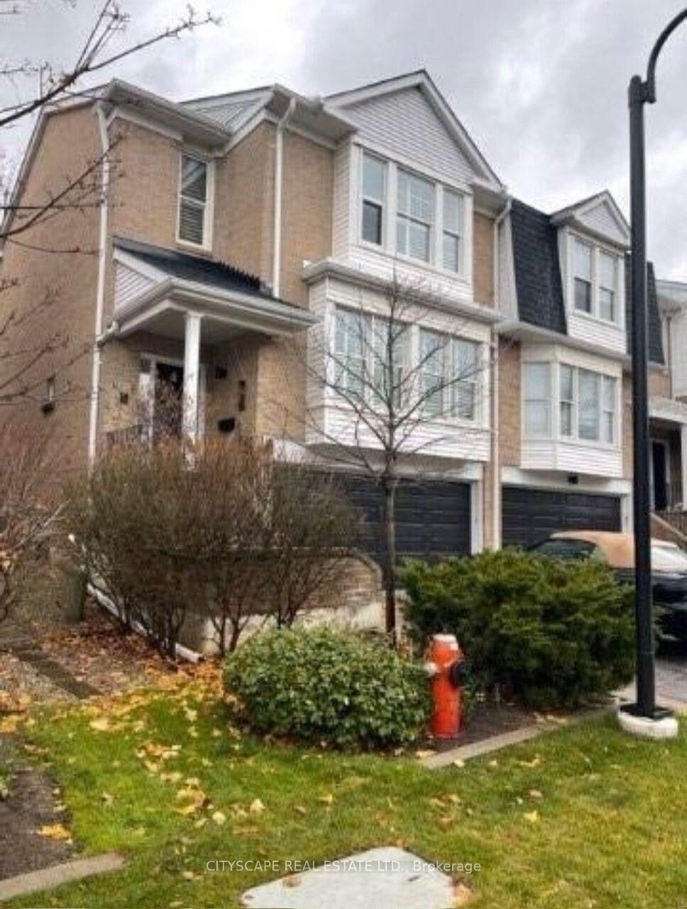 Property Photo:  30 Tamarack Circle  ON M9P 3T9 