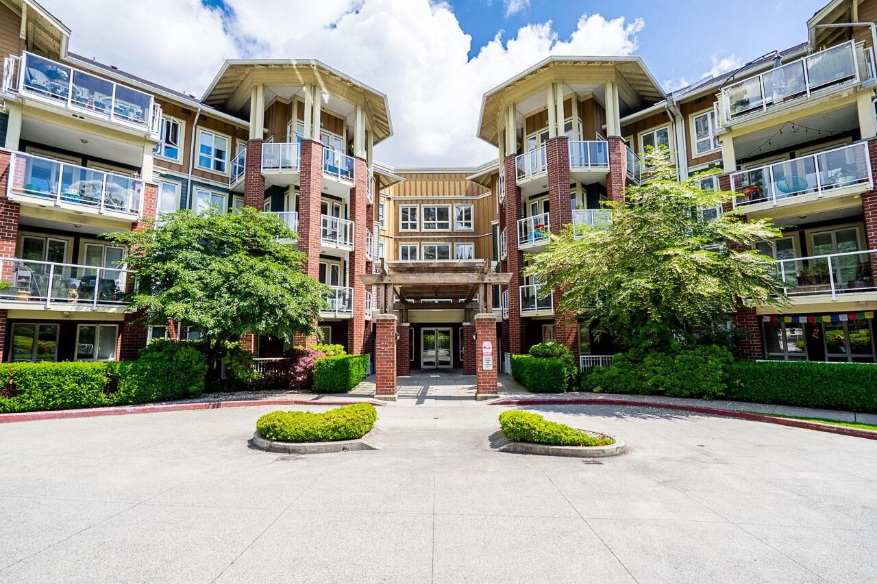 Property Photo:  14 E Royal Avenue 316  BC V3L 5W5 