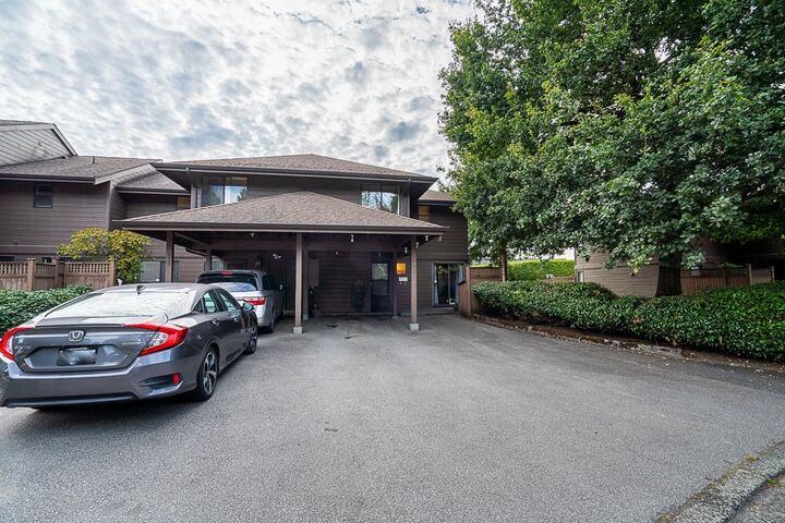 6531 Pimlico Way — photo 1