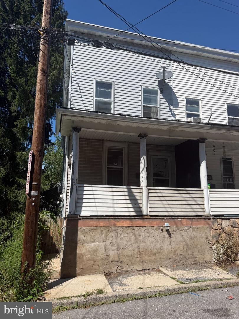 Property Photo: 347 W Kline Avenue PA 18232
