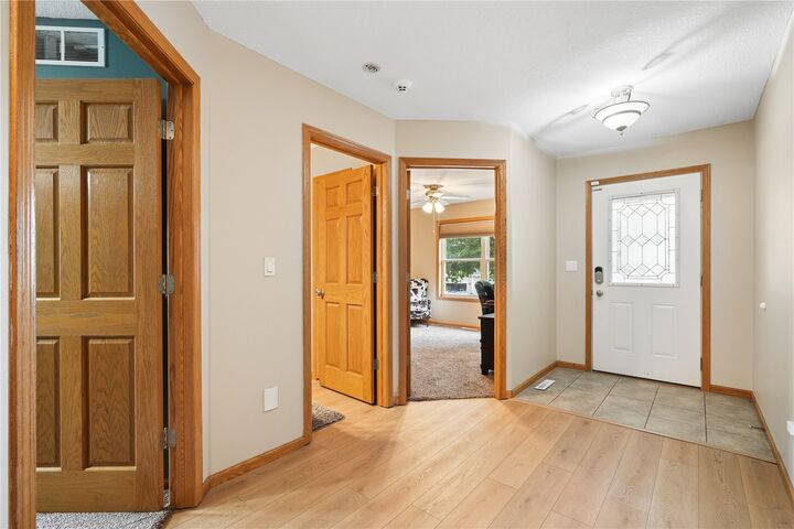 Property Photo:  6408 Palmetto Circle SW  IA 52405 