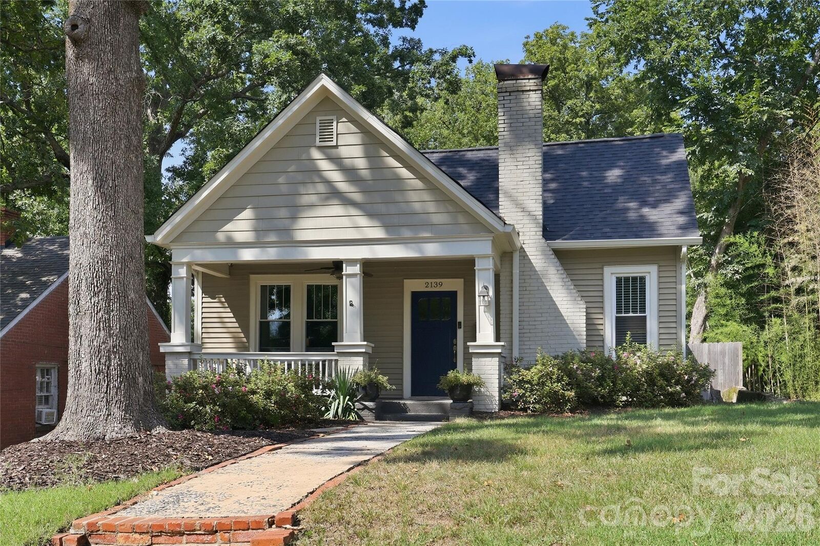 Property Photo:  2139 Wilmore Drive  NC 28203 