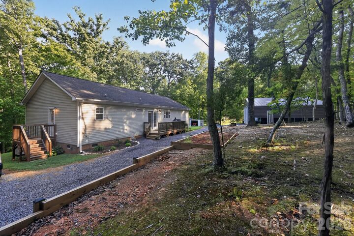 Property Photo:  140 Fernwood Court  NC 27371 
