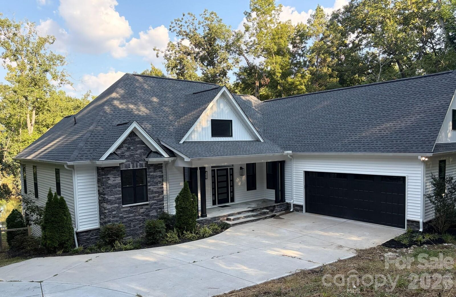 Property Photo: 5049 Titanic Road SC 29732