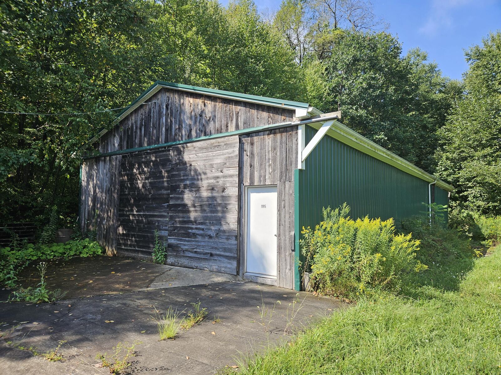 Property Photo:  1195 Hemlock Rd  PA 15767 