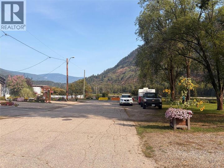 Property Photo: 217 3rd Avenue BC V1N 2N2