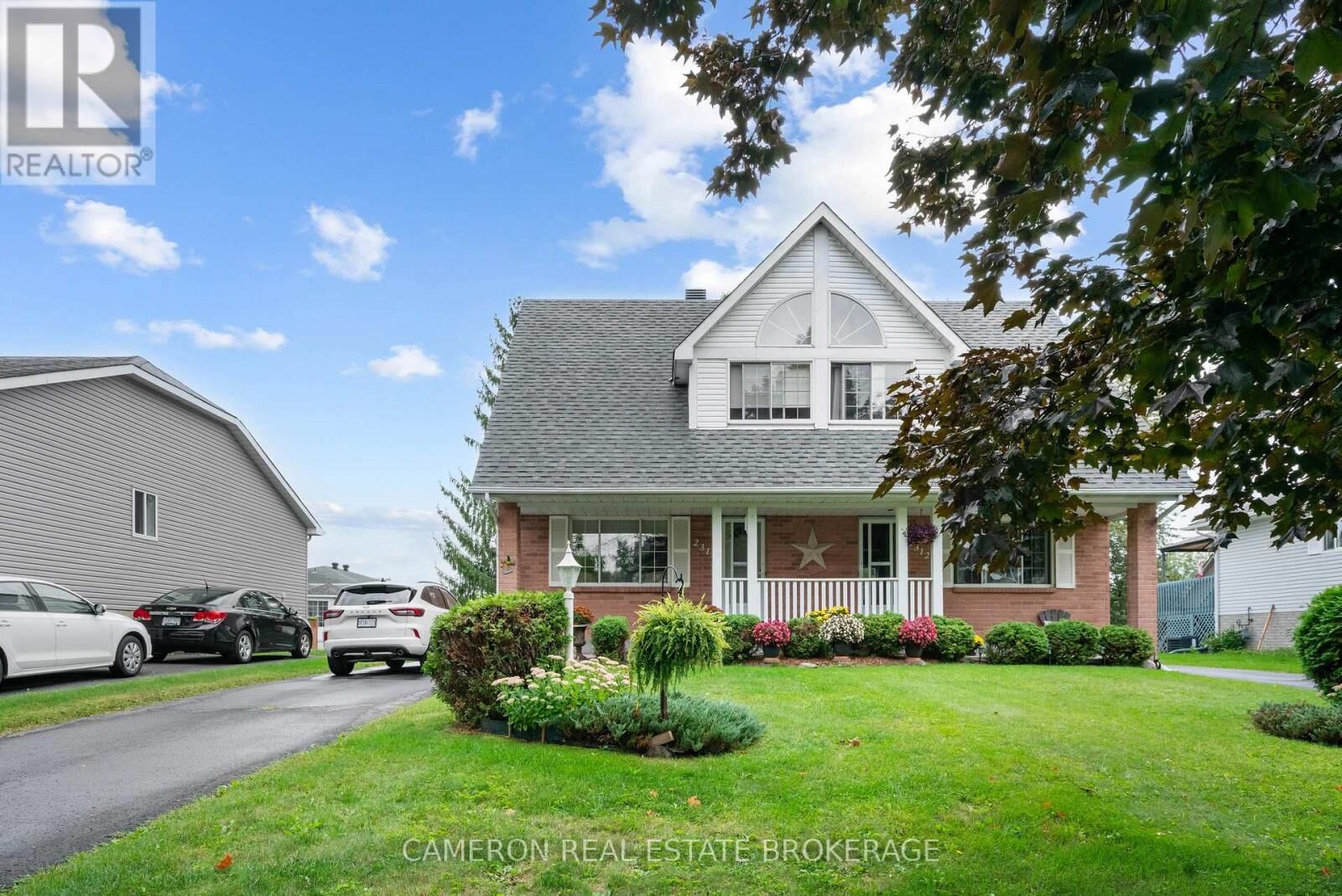 Property Photo:  2314 Emily Crescent  ON K6H 7H5 