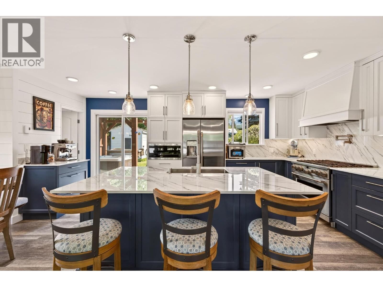 Property Photo:  506 5th Street  BC V0A 1H0 