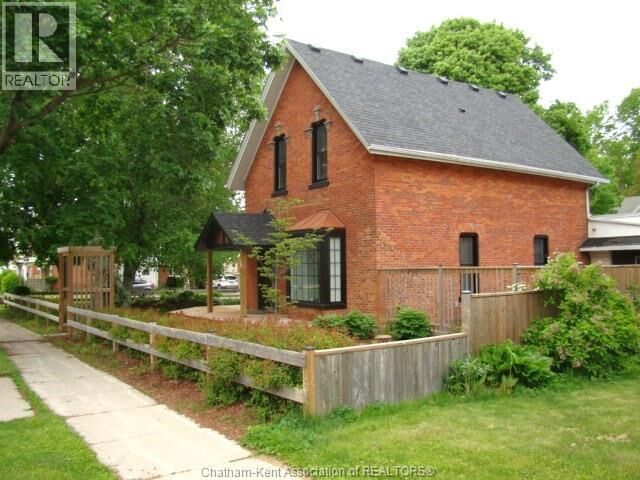 Property Photo: 26 Erie Street South ON N0P 2C0