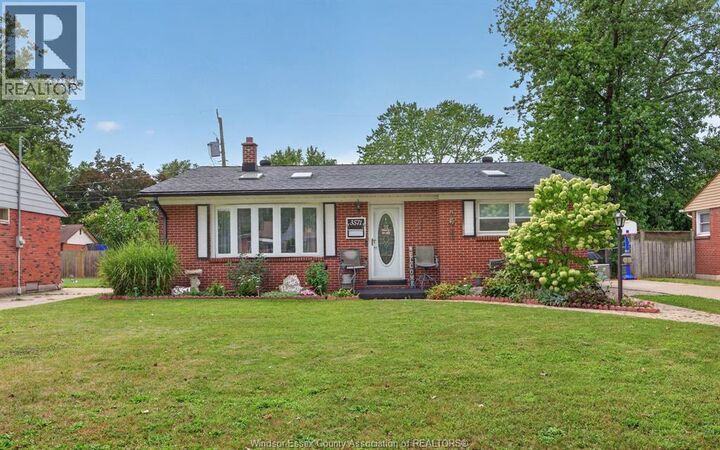 Property Photo:  3571 Roxborough  ON N9E 3A3 
