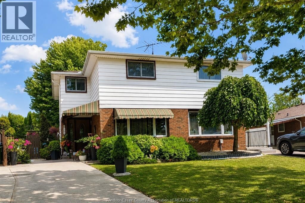 Property Photo:  9870 Lynngrove  ON N8R 1B9 