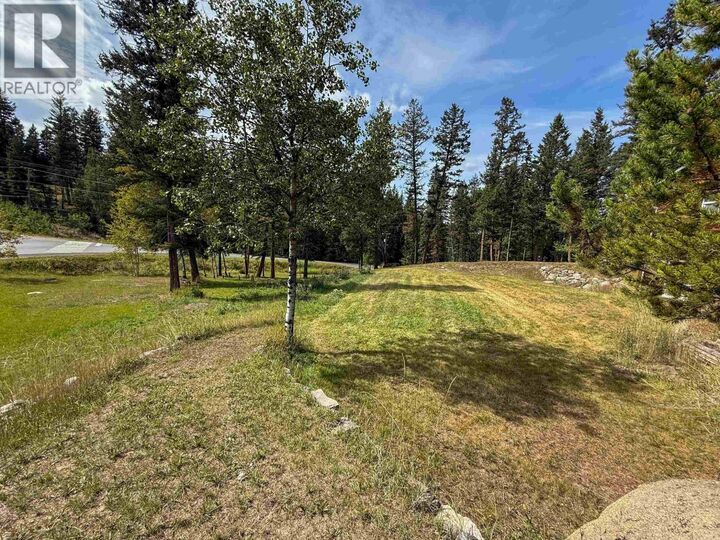 Property Photo:  4970 Easzee Drive  BC V0K 2Z0 