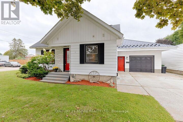 Photo de la propriété:  621 Bruham Avenue  ON K8A 4Z6 