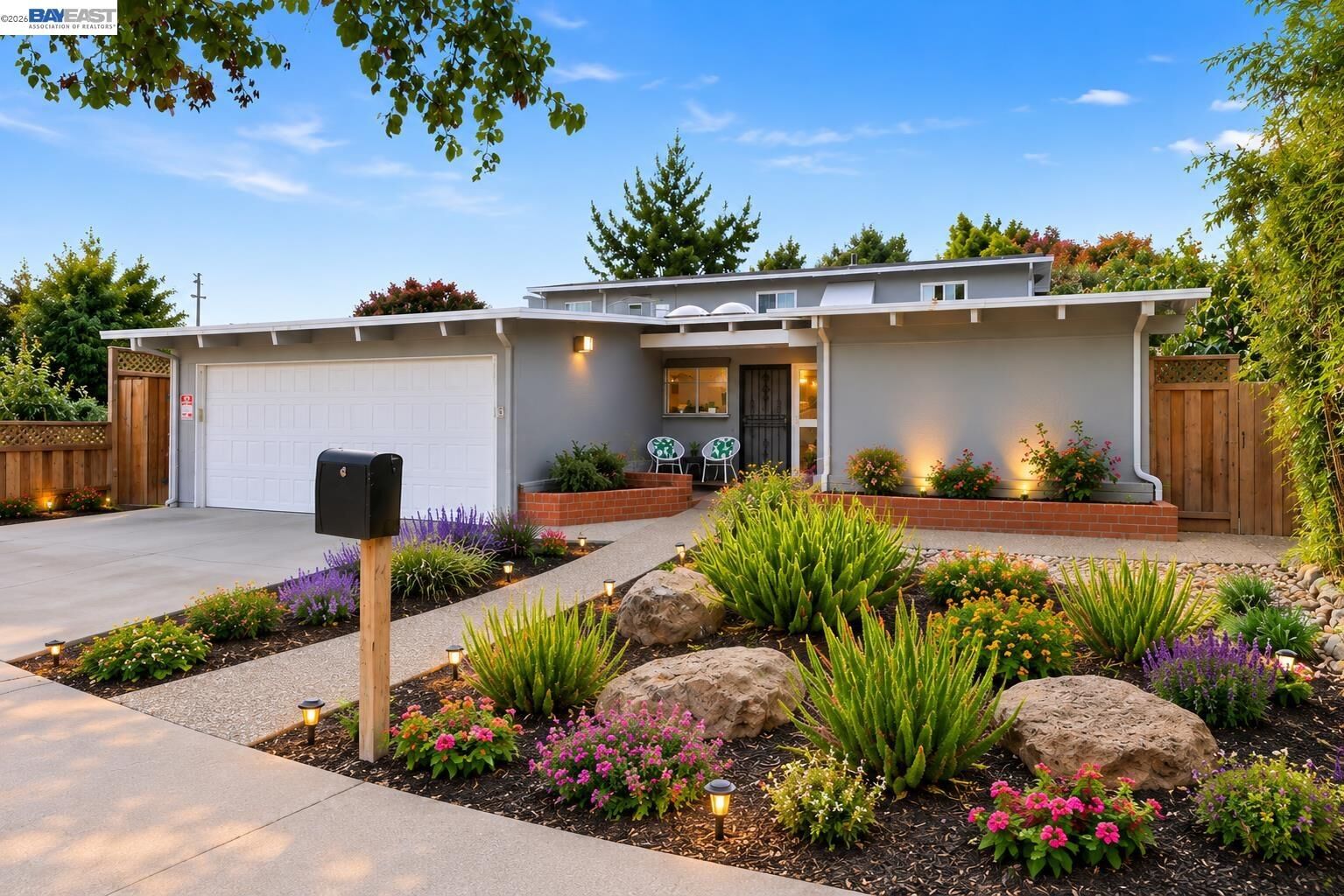 Property Photo:  554 Beechmont Lane  CA 94544 