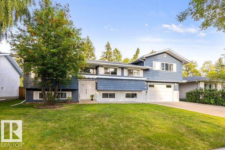 Property Photo:  73 Linwood Crescent  AB T8N 1P6 